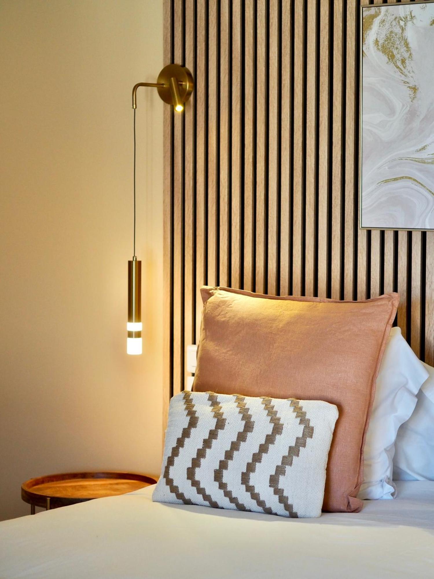 Le Jas De Joucas Hotel-Restaurant Экстерьер фото