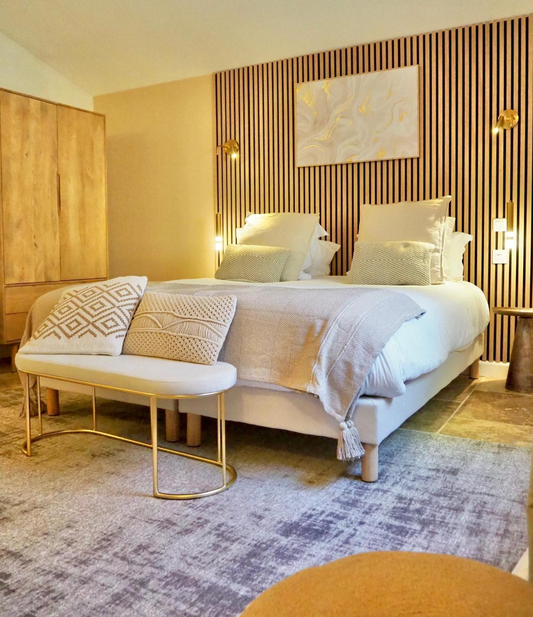 Le Jas De Joucas Hotel-Restaurant Экстерьер фото